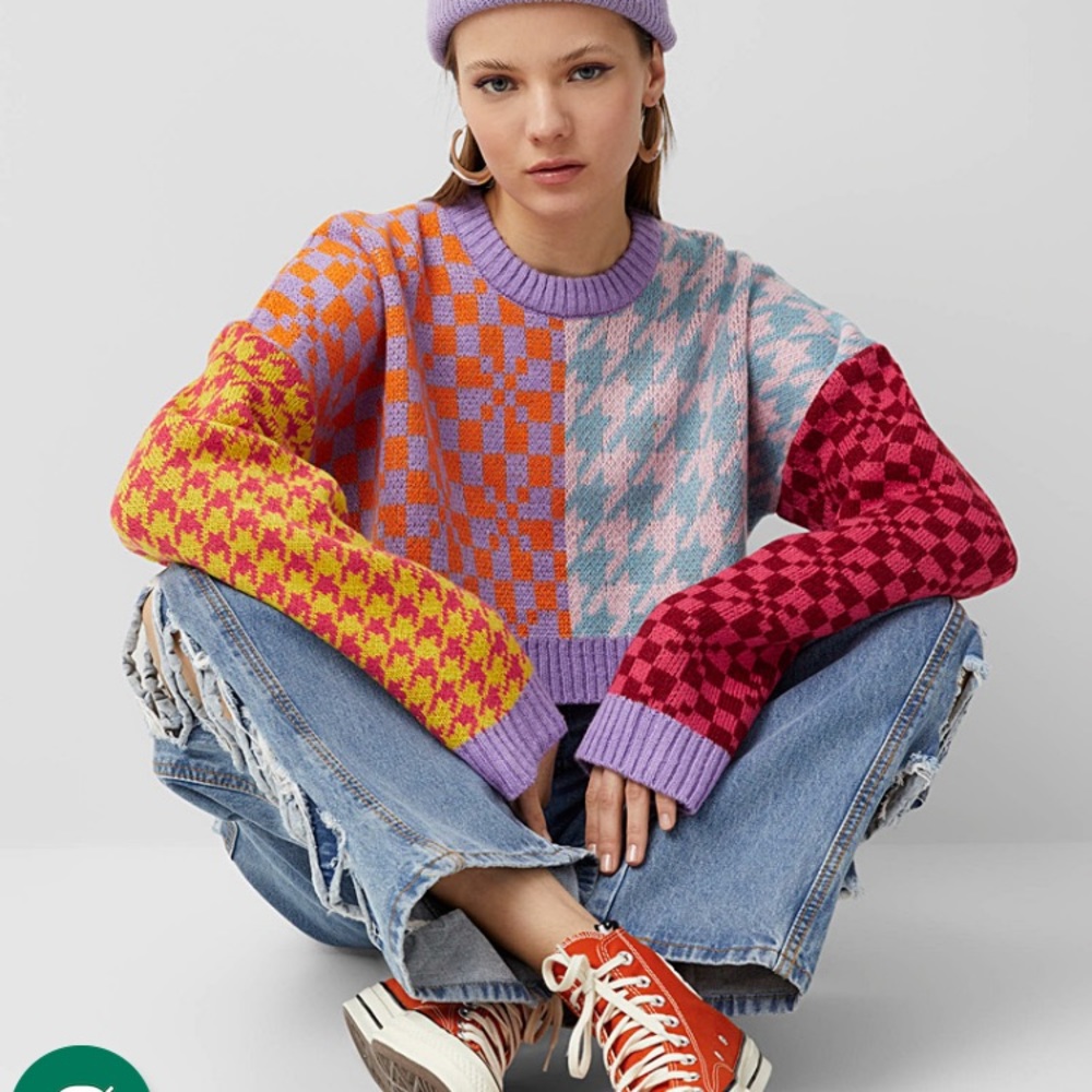 Colourful patchwork cropped sweater from SIMONS